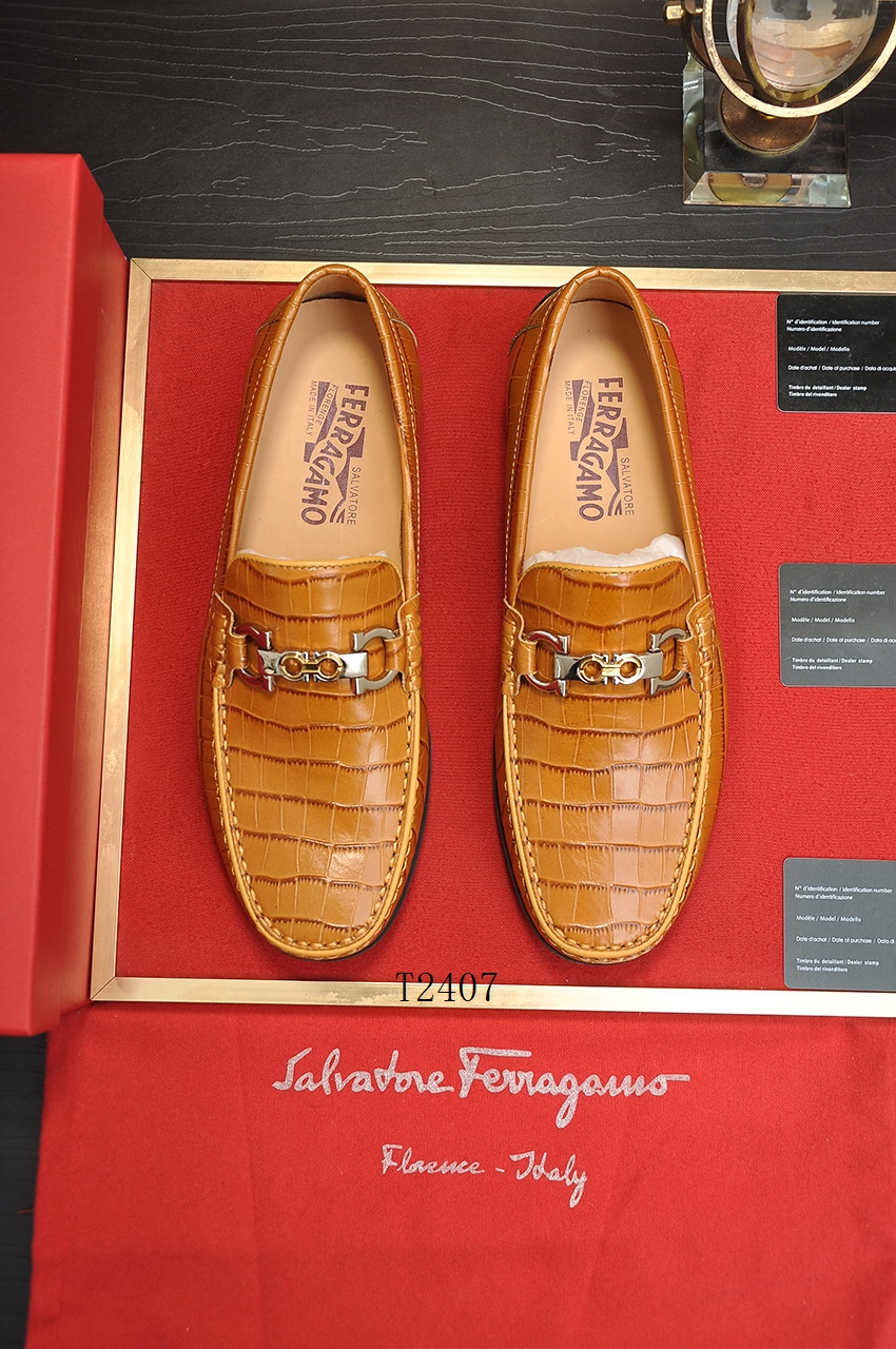 Ferragamo sz38-44 515